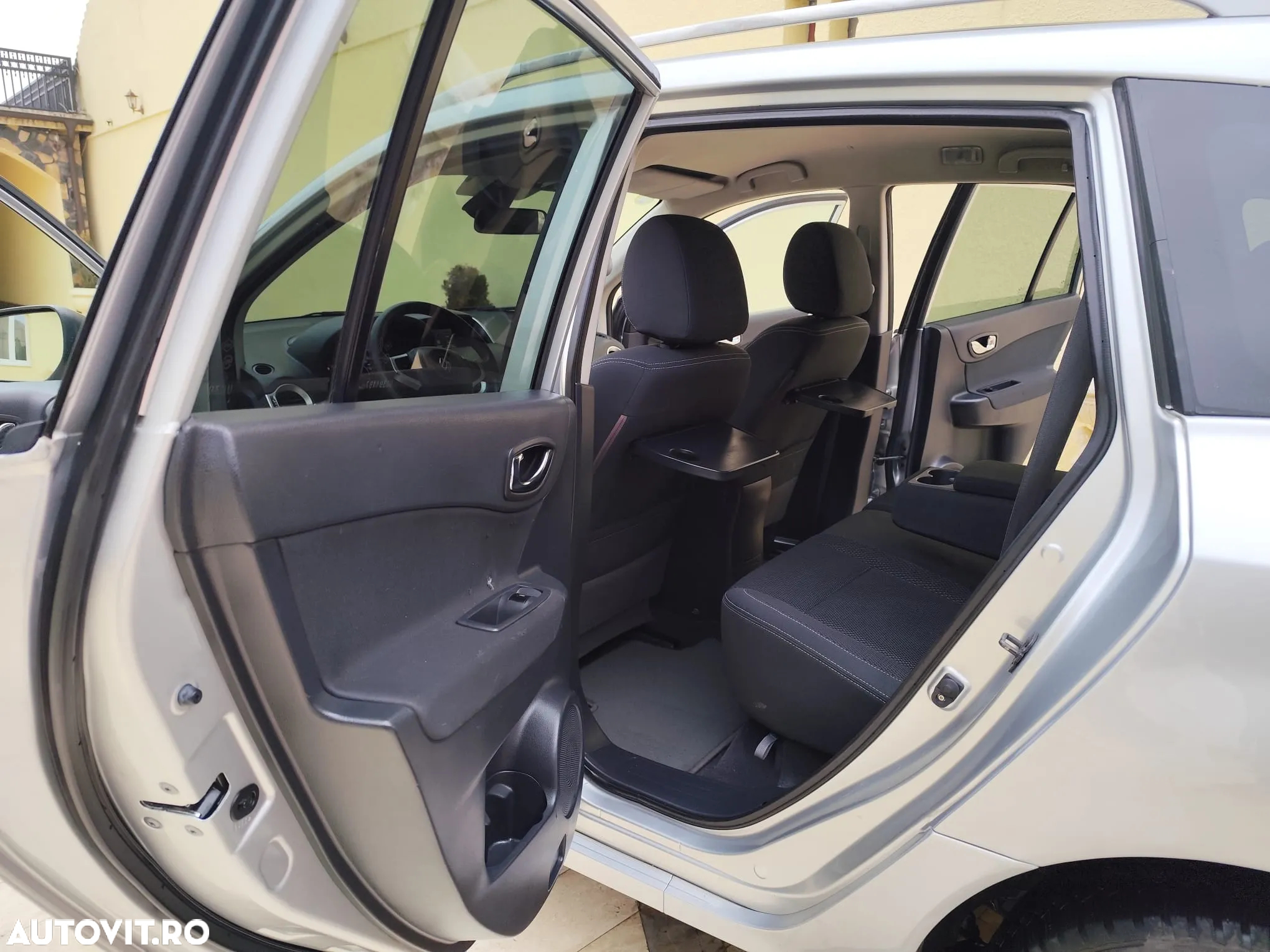 Renault Koleos - 8