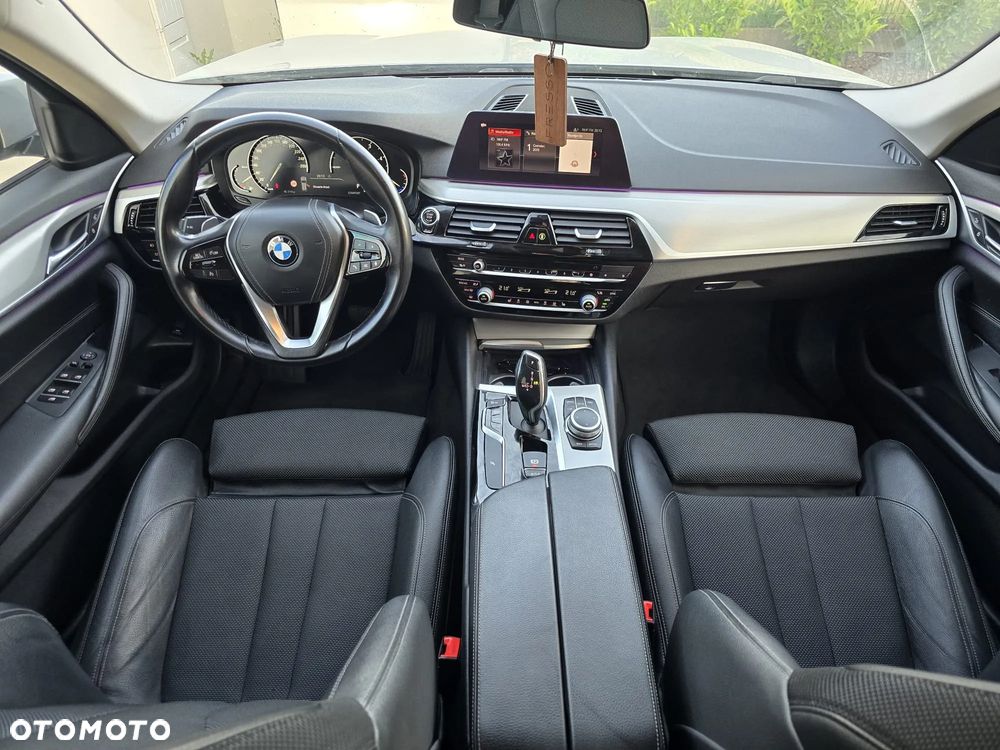 BMW Seria 5 520d Sport Line sport - 6