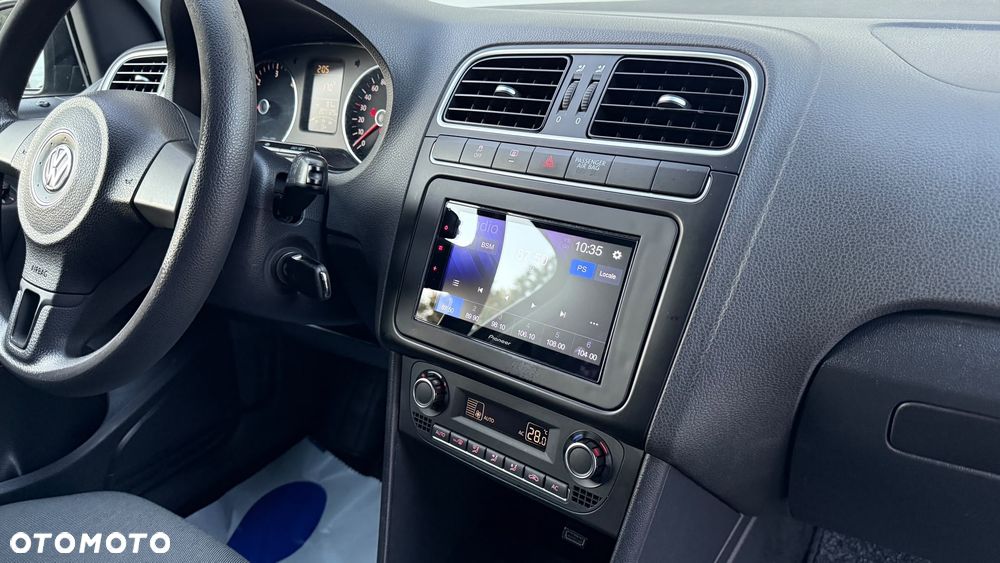 Volkswagen Polo - 27