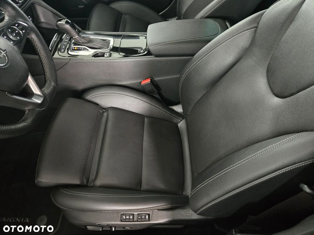 Opel Insignia 2.0 CDTI 4x4 Ultimate S&S - 21