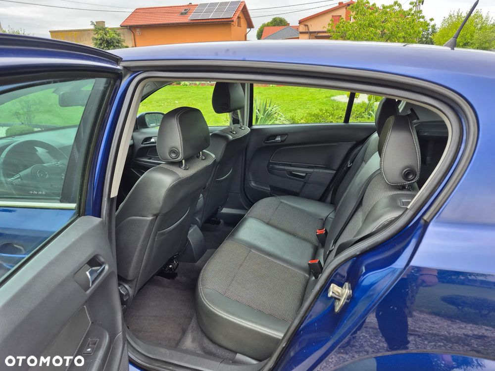 Opel Astra - 26