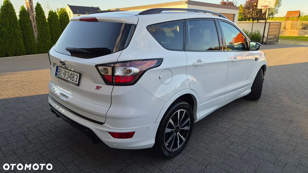 Ford Kuga 2.0 TDCi 4x4 ST-Line - 28