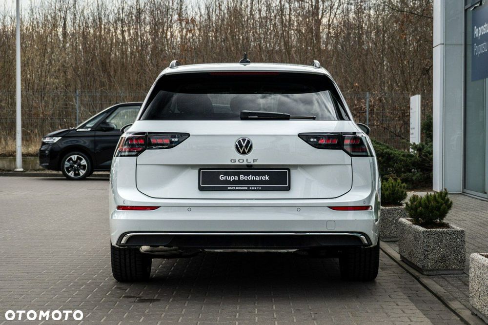 Volkswagen Golf Variant - 8
