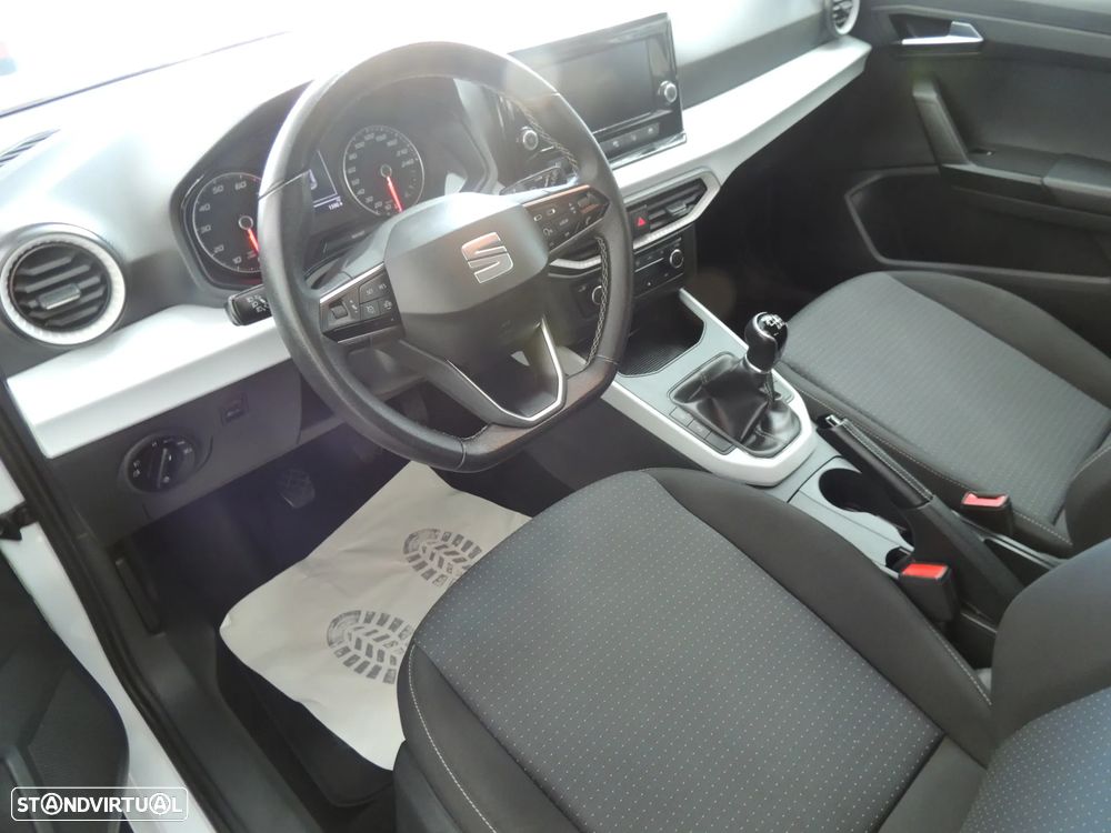 SEAT Arona - 9