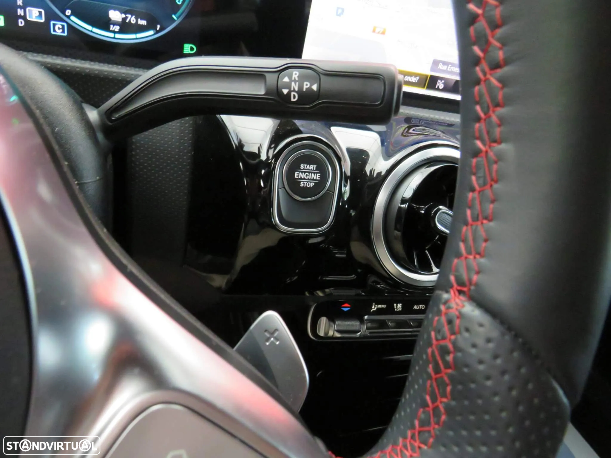 Mercedes-Benz A 250 Limousine e AMG Line - 26