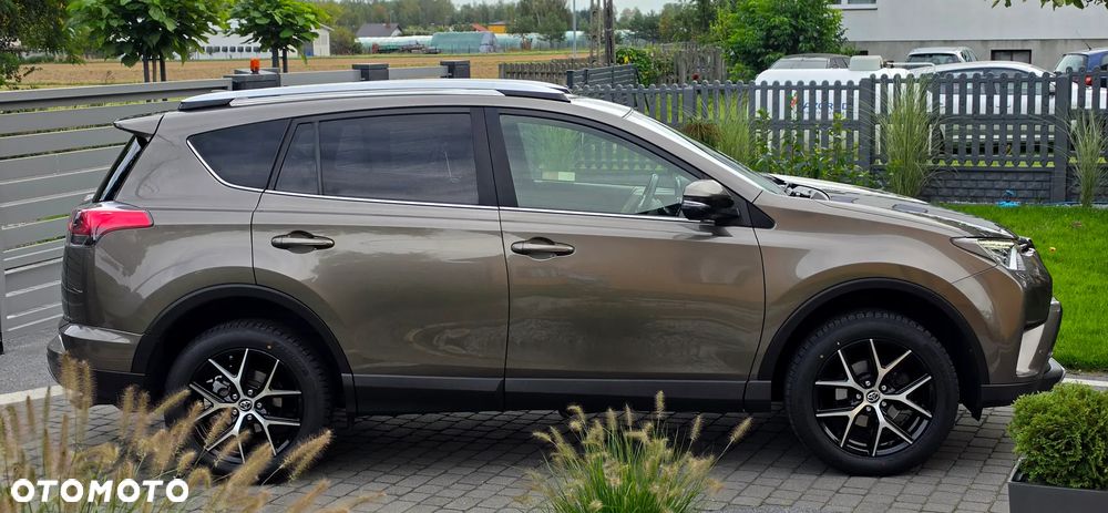 Toyota RAV4 2.0 Prestige 4x4 - 21