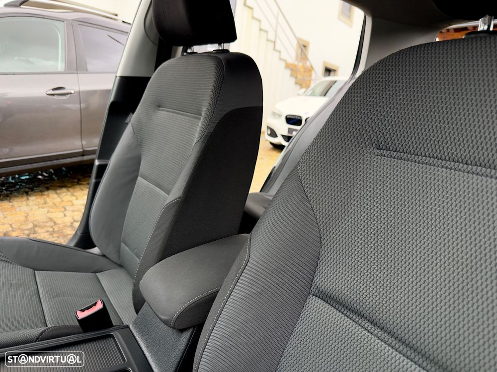 VW Golf 1.6 TDi BlueMotion Trendline - 41