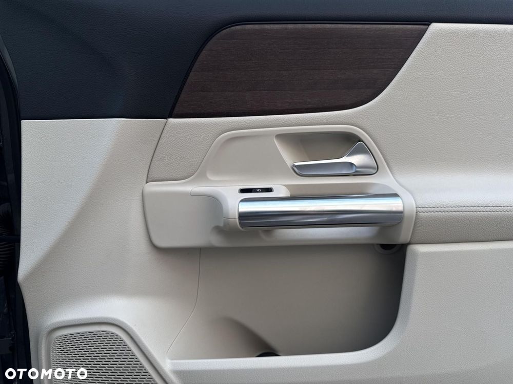 Mercedes-Benz GLA - 20