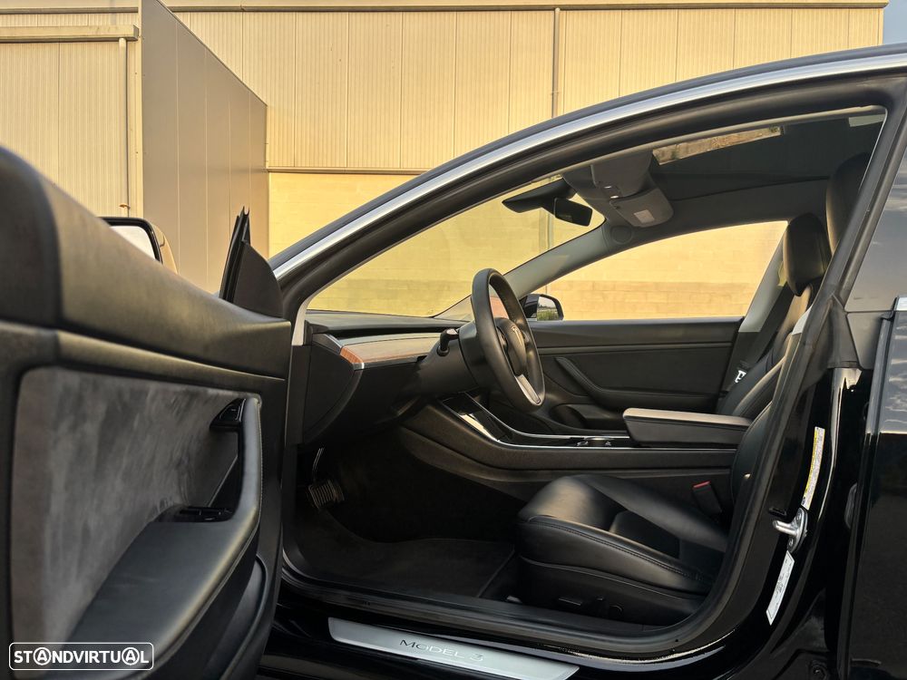 Tesla Model 3 Standard Range Plus RWD - 2