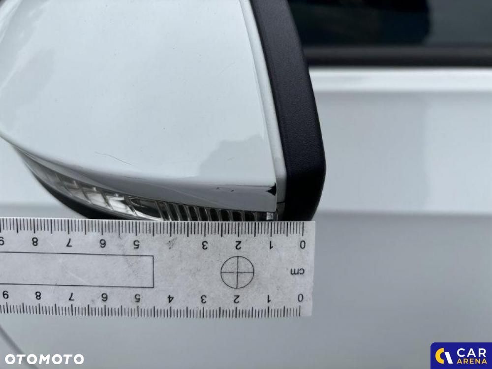 Volkswagen Golf - 30