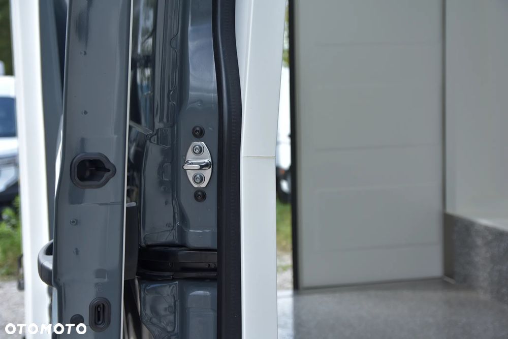 Renault Master L3H2 Izoterma z agregatem ZANOTTI Z 350 GH GRUAU - 26