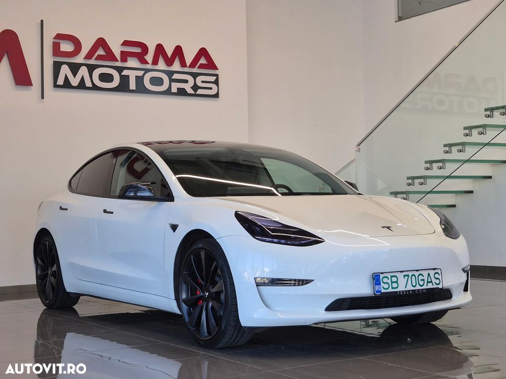 Tesla Model 3 Performance - 3