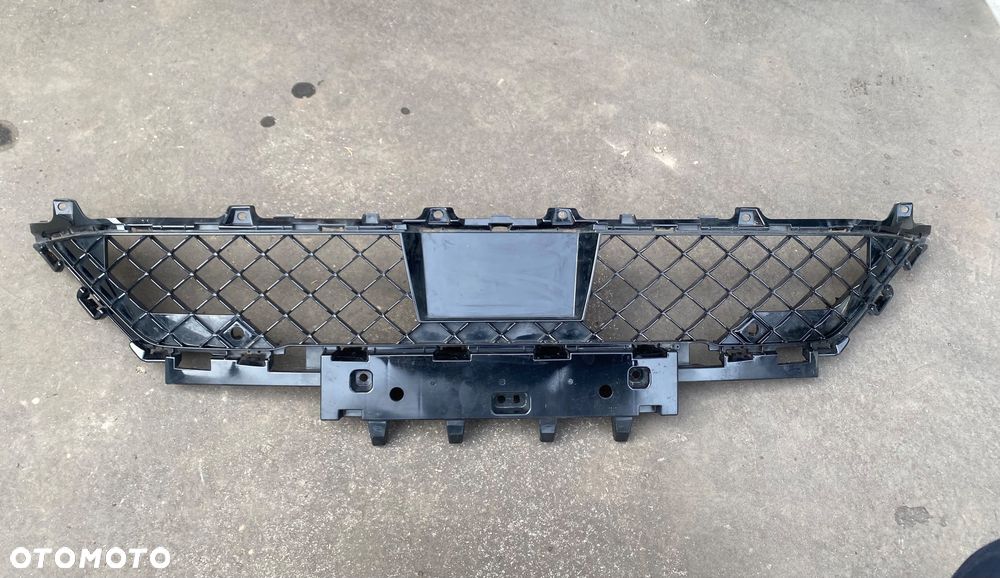 RENAULT ARKANA RS-line RSline RS line KRATKA krata środkowa ZDERZAKA ATRAPA przedniego KRATKA W ZDERZAK  przedni ZAŚLEPKA wlot przód 622544666R - 2