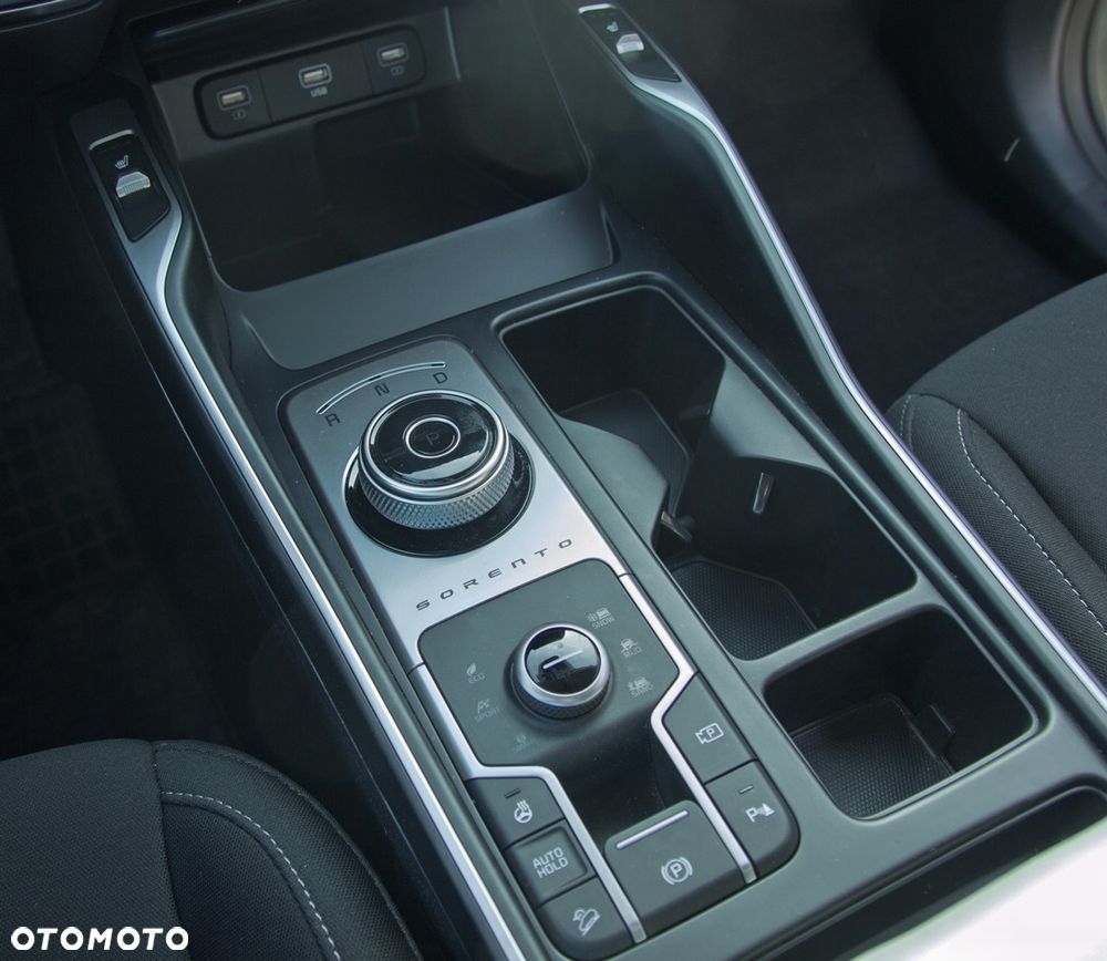 Kia Sorento - 8