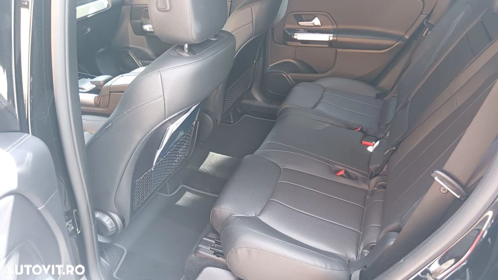 Mercedes-Benz GLB - 18