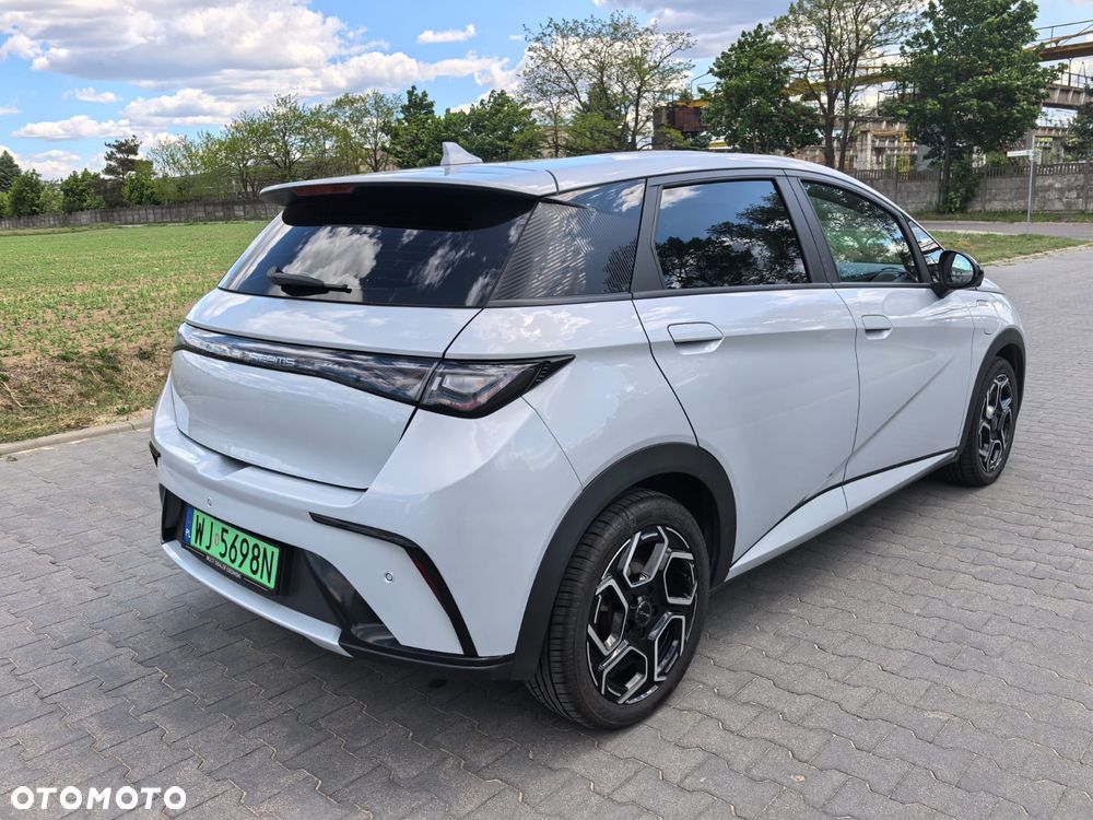 BYD Dolphin 60.4kWh Design - 12