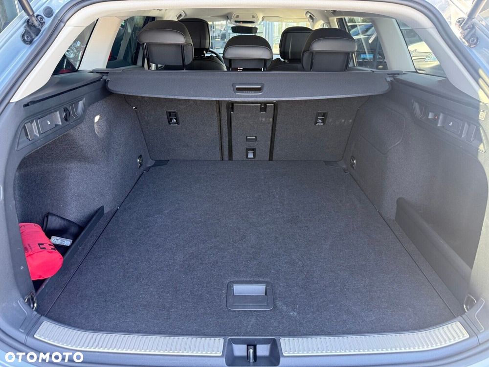 Volkswagen Passat - 22