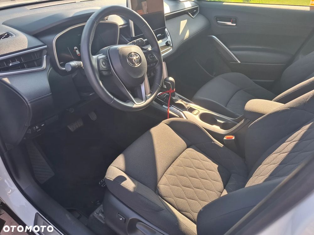 Toyota Corolla Cross - 9