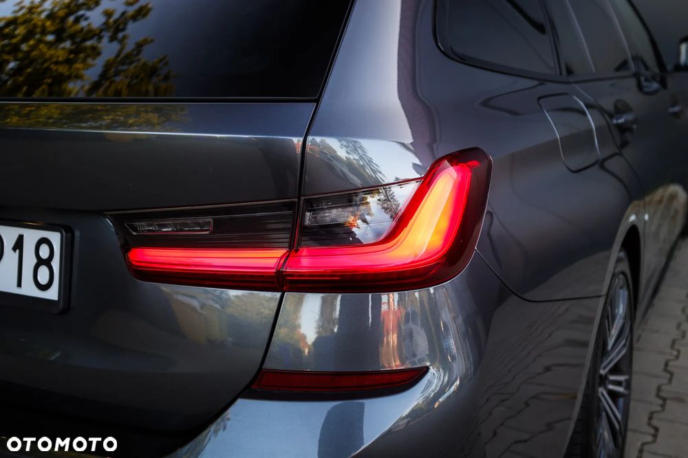BMW Seria 3 320d Edition M Sport Shadow - 17