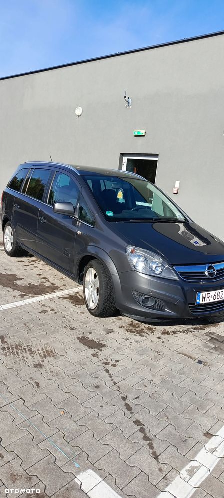 Opel Zafira - 32