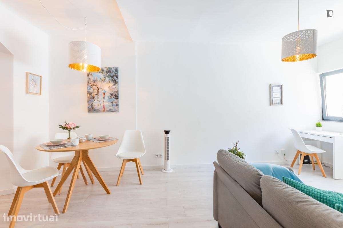 Apartamento com 2 quartos - localizado em Santa Marinha Porto - Grande imagem: 5/42