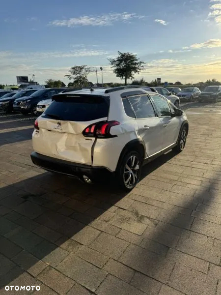 Peugeot 2008 1.5 BlueHDi GT Line S&S - 8