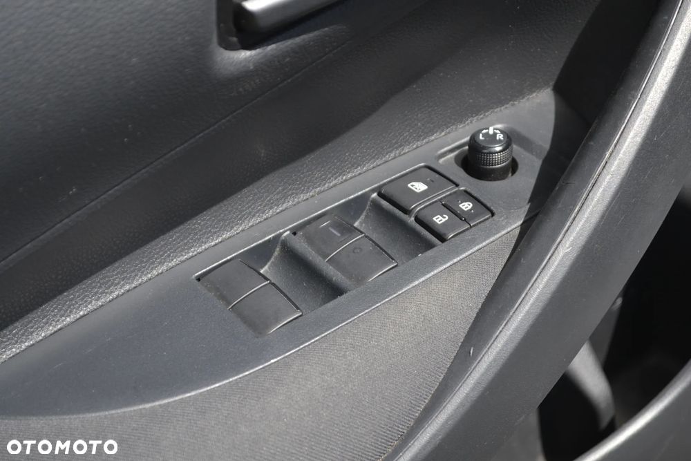 Toyota Corolla 1.8 Hybrid Comfort - 28