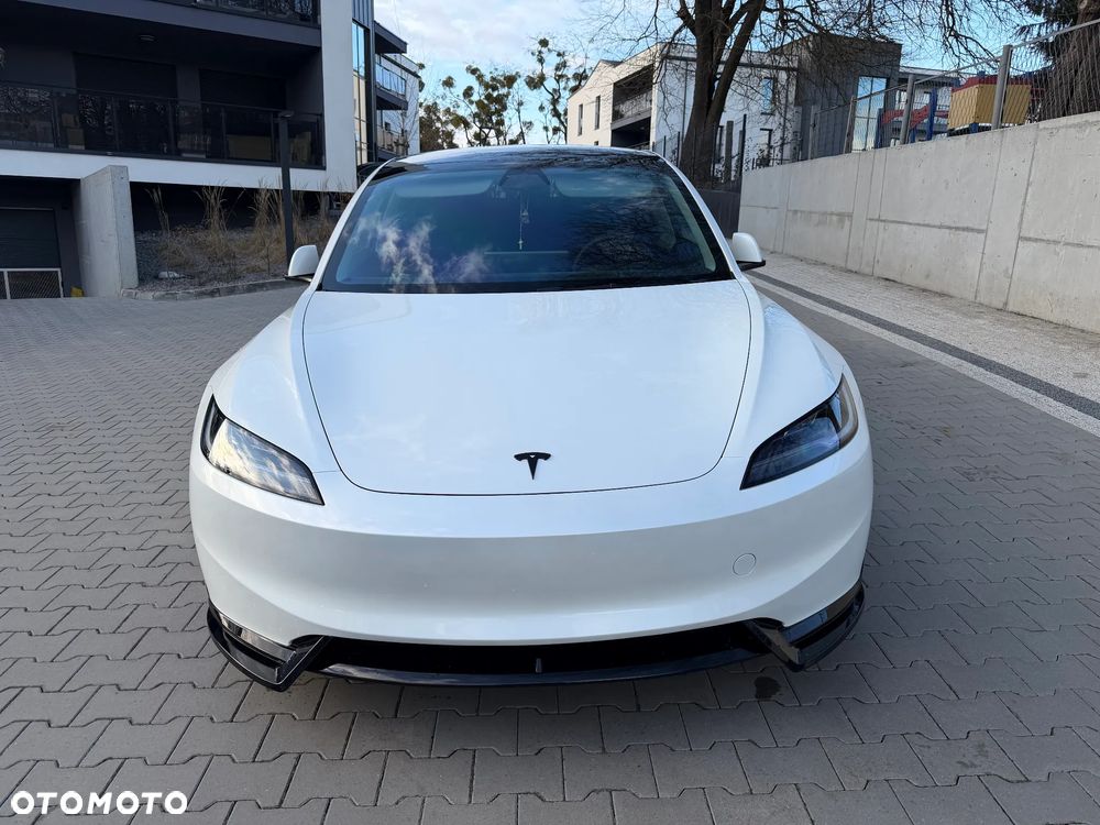 Tesla Model 3 Langstreckenbatterie Allradantrieb Dual Motor - 8
