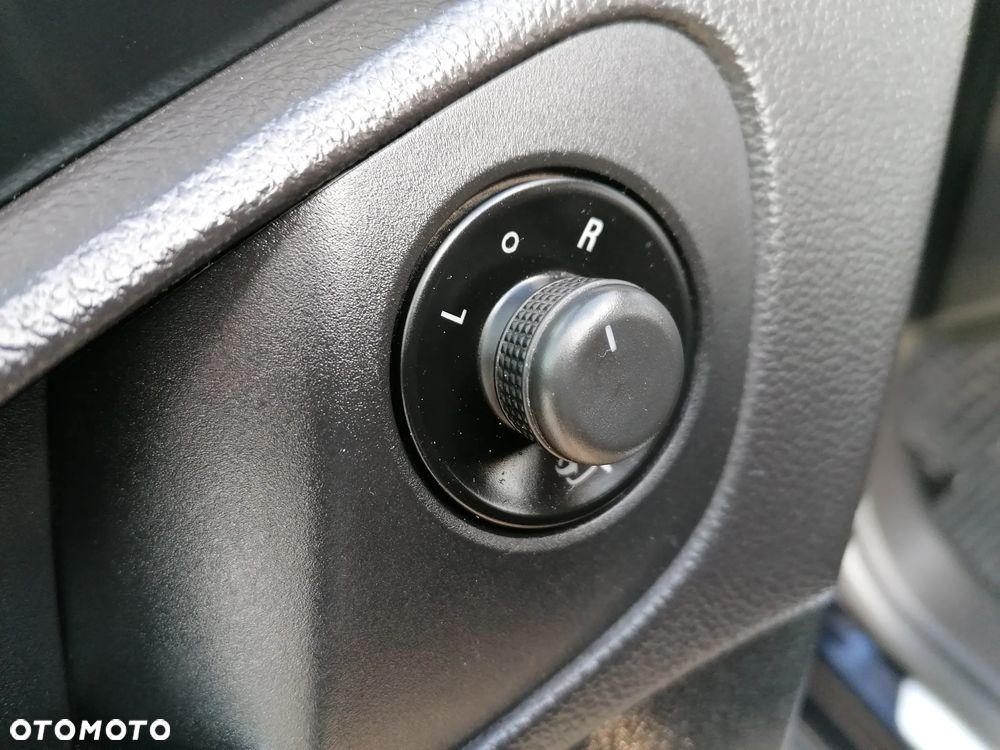 Opel Insignia 1.8 Cosmo - 27