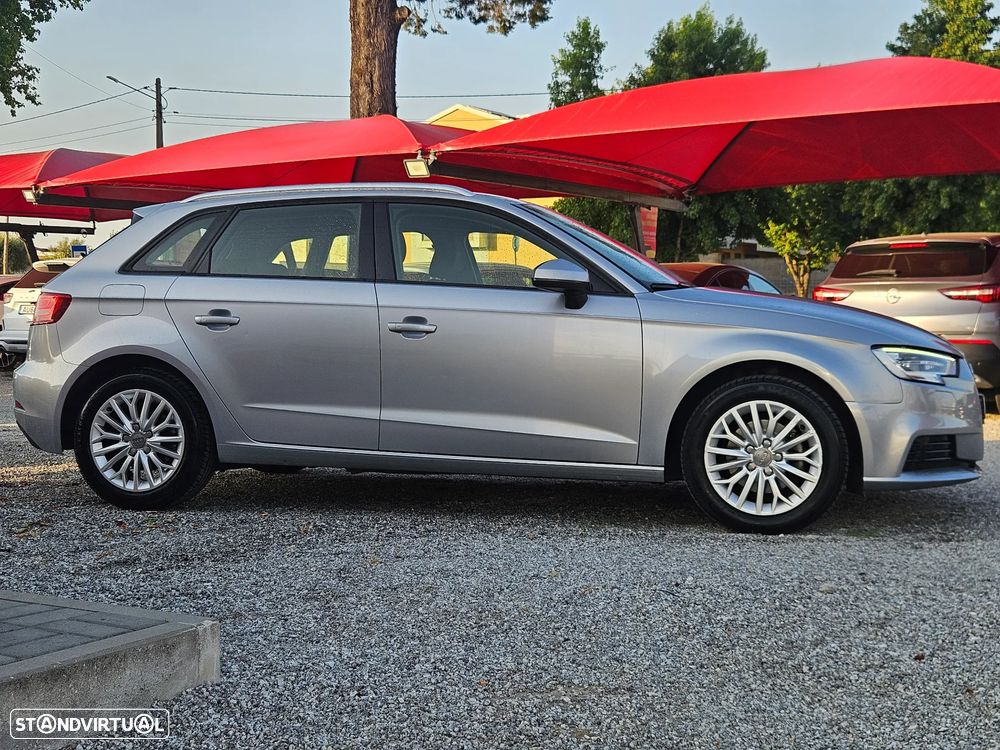 Audi A3 Sportback 2.0 TDI Design - 8