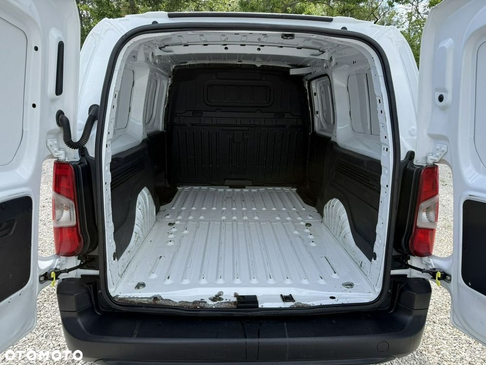 Toyota Proace City - 13