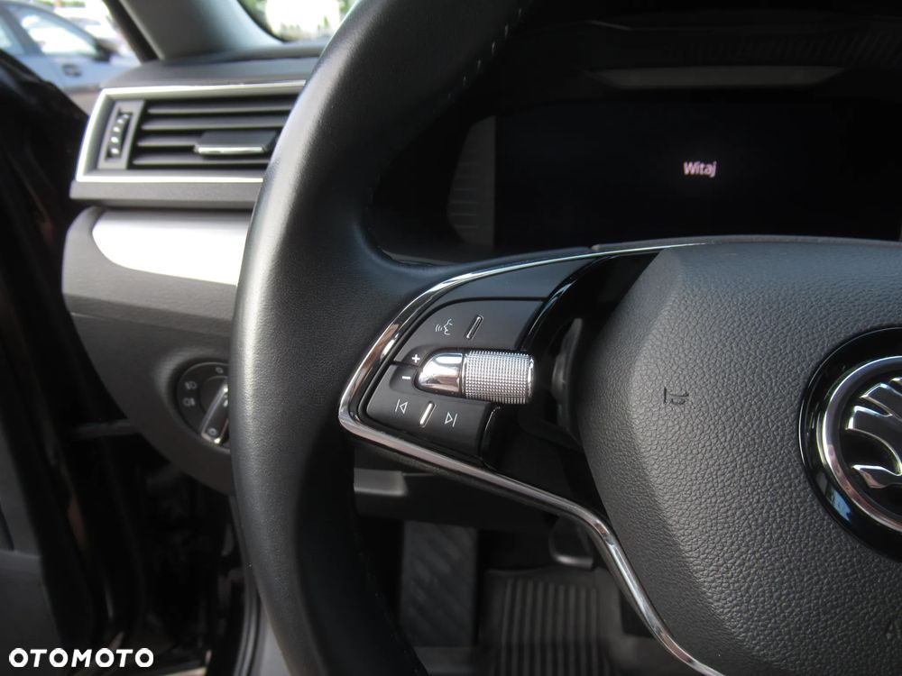 Skoda Superb 2.0 TSI Ambition DSG - 12