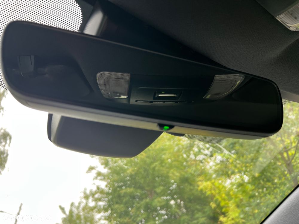 Toyota Corolla 1.8 Hybrid GPF Comfort - 34
