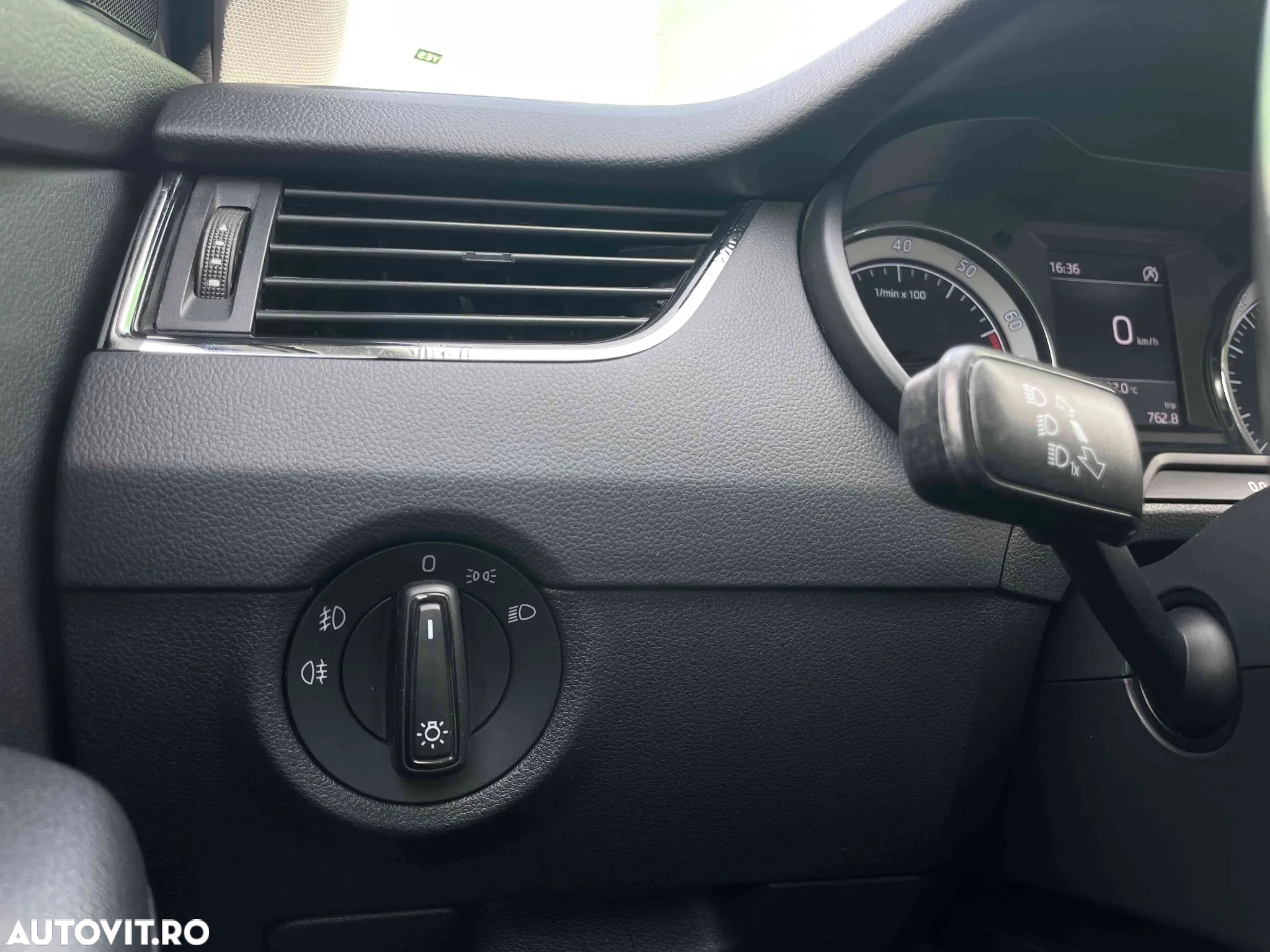 Skoda Octavia - 10