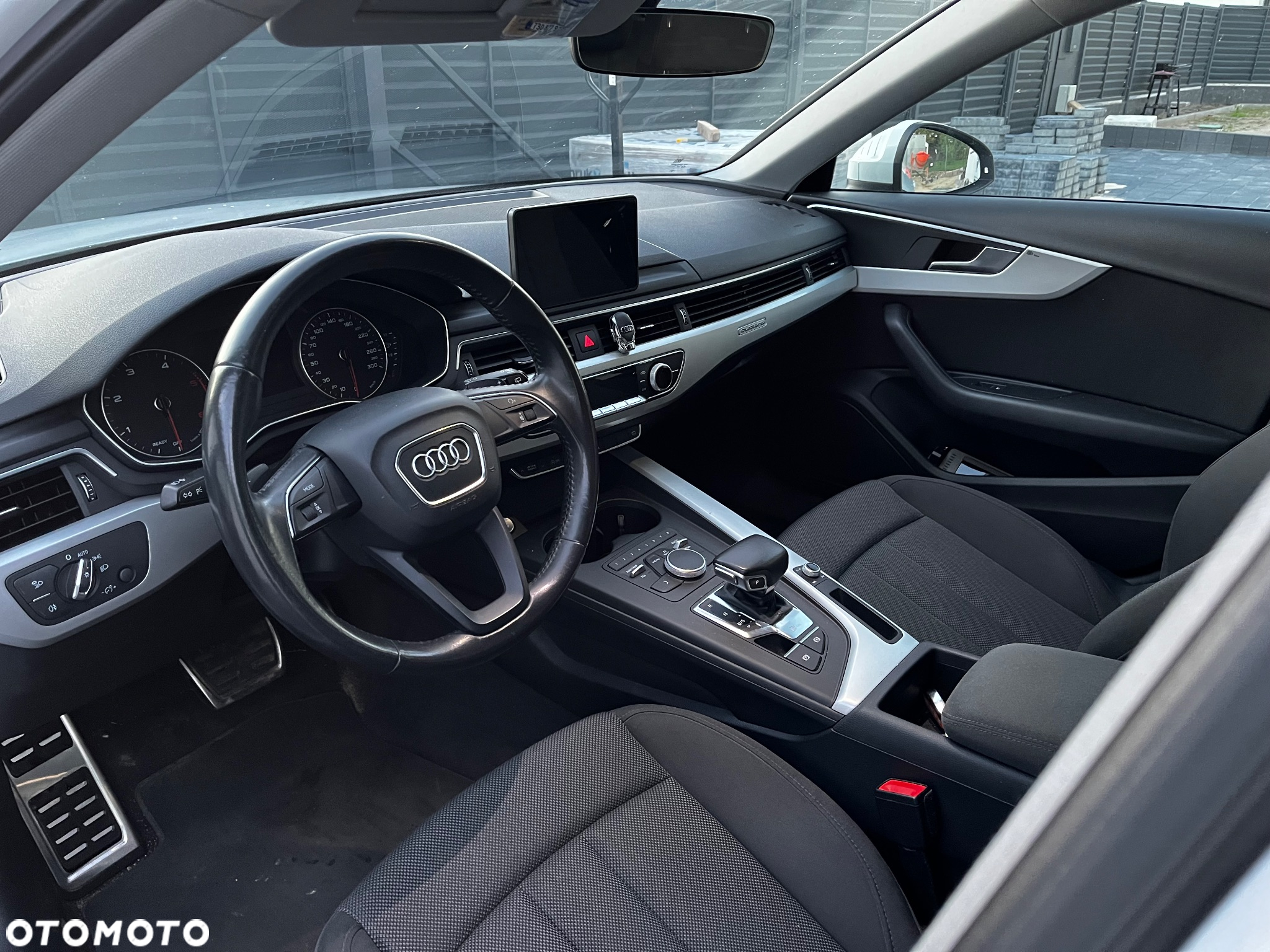 Audi A4 Avant 2.0 TDI Quattro S tronic - 5