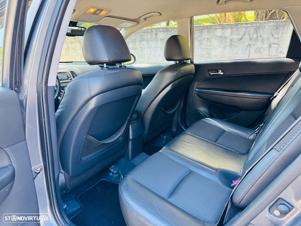 Hyundai i30 1.6 CRDI Blue Comfort - 7