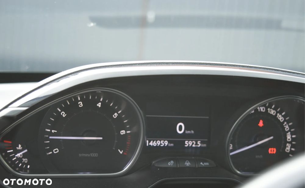 Peugeot 2008 - 17