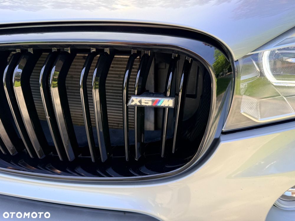 BMW X5 xDrive50i - 10