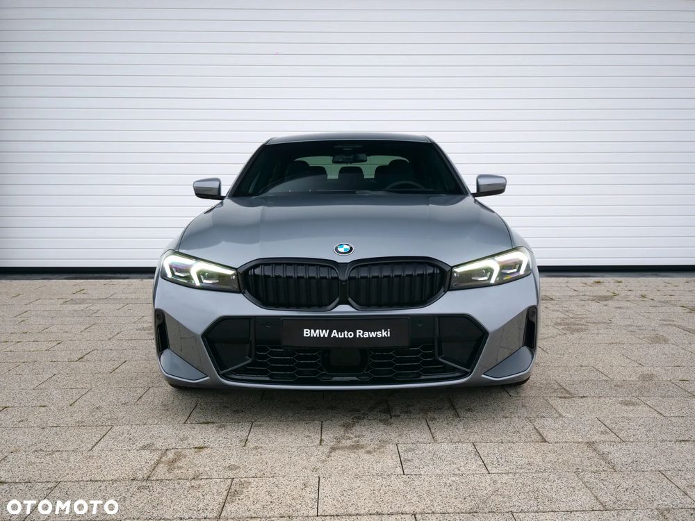 BMW Seria 3 330i xDrive M Sport sport - 4
