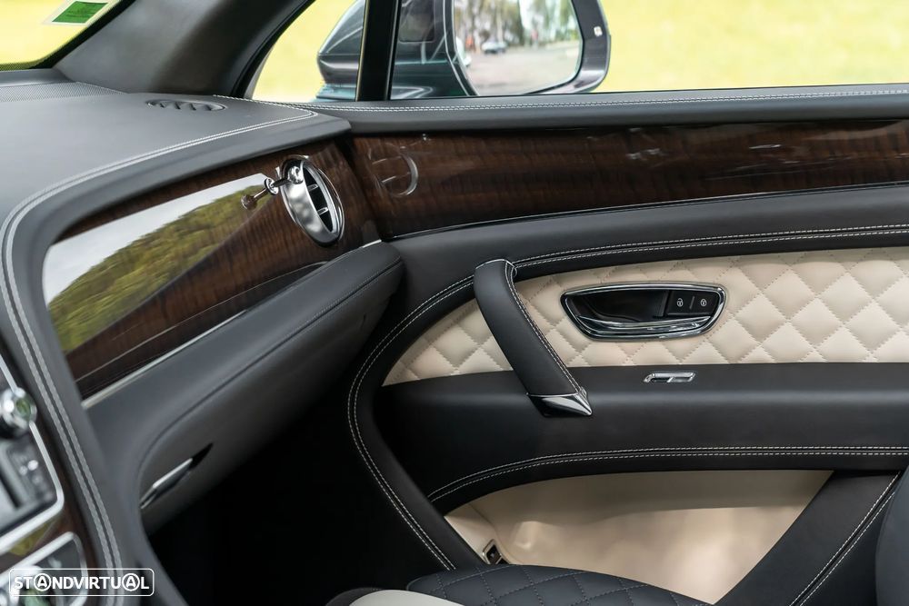 Bentley Bentayga V8 - 15