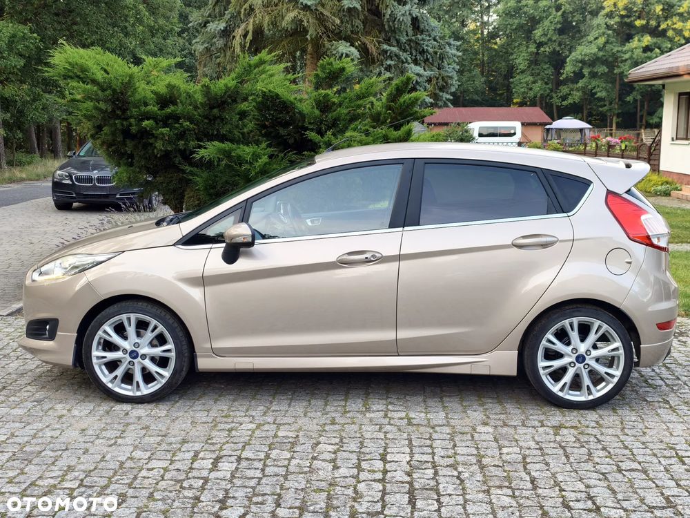 Ford Fiesta 1.0 EcoBoost STart-Stop Titanium - 4