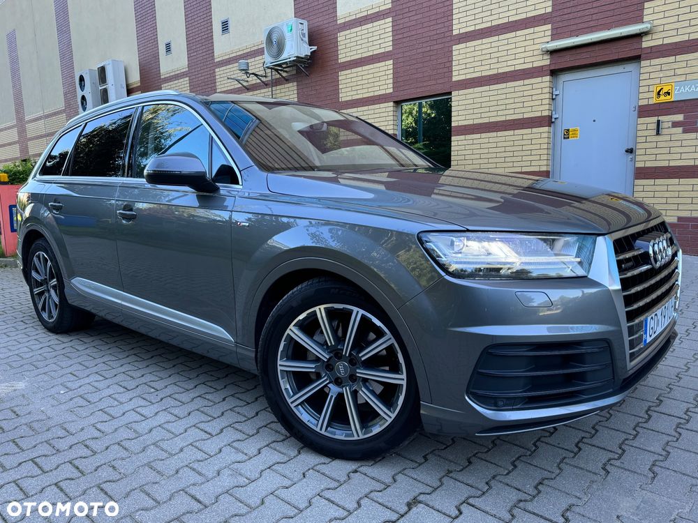 Audi Q7 - 11