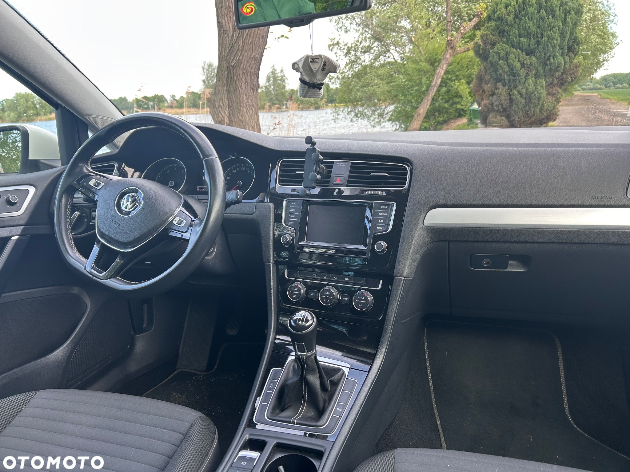 Volkswagen Golf 1.2 TSI BlueMotion Technology Cup - 16
