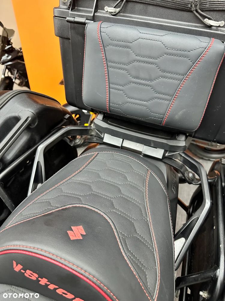 Suzuki V-STROM - 28