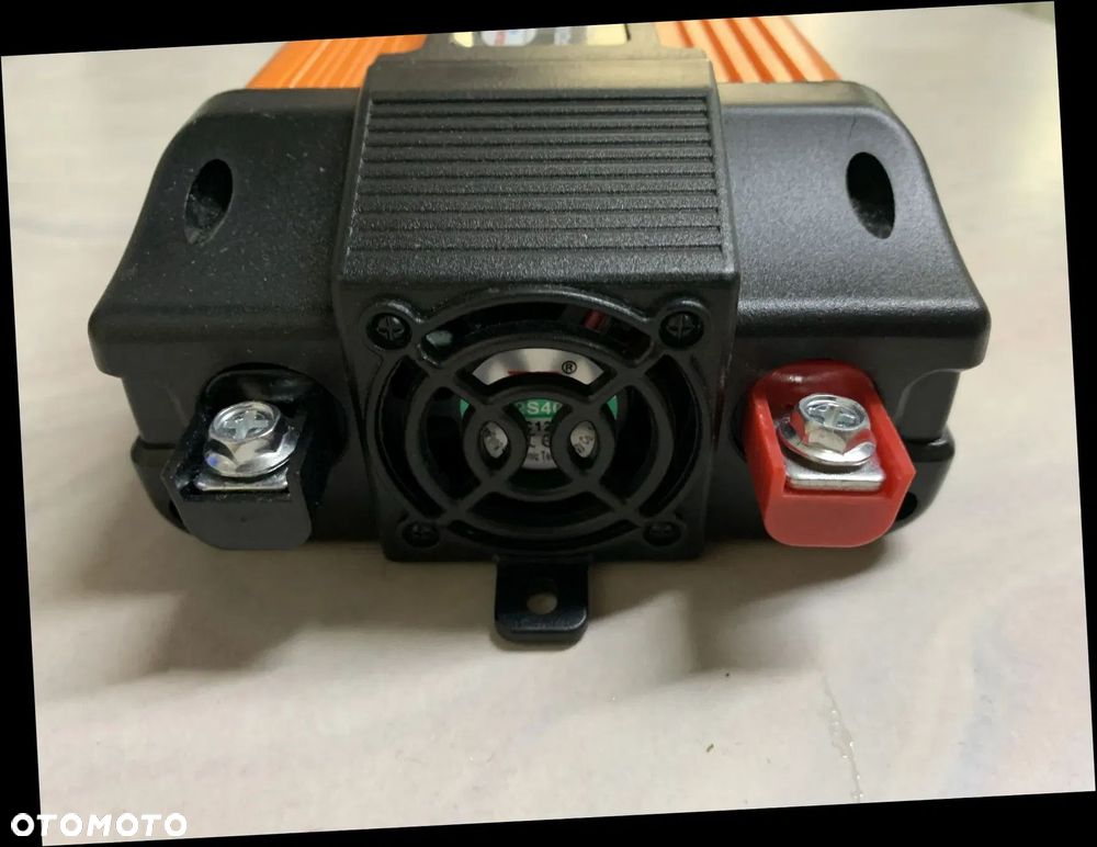 PRZETWORNICA NAPIĘCIA SAMOCHODOWA 500W / 4000W 12V POWER INVERTER KONWERTER NOWY - 5