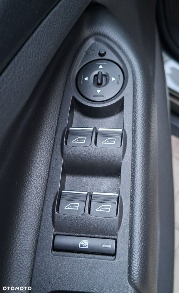 Ford Kuga 2.0 TDCi 4x2 ST-Line - 21