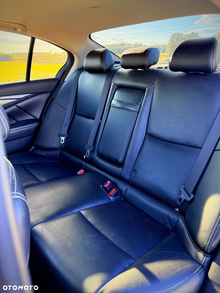Infiniti Q50 Q50S Hybrid - 13