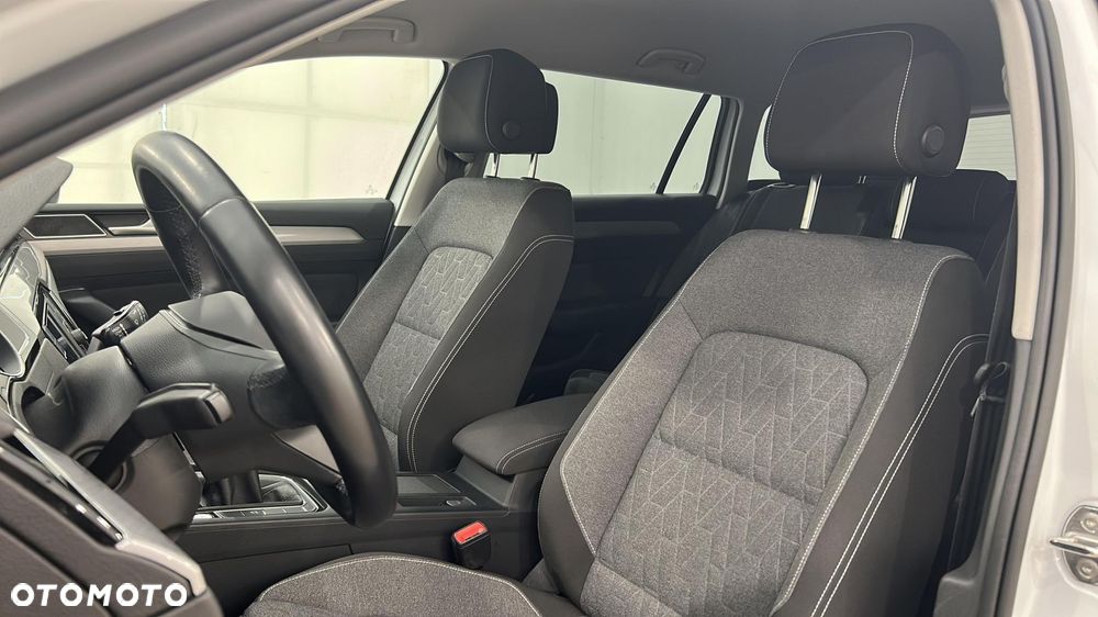 Volkswagen Passat 1.5 TSI EVO Business - 11