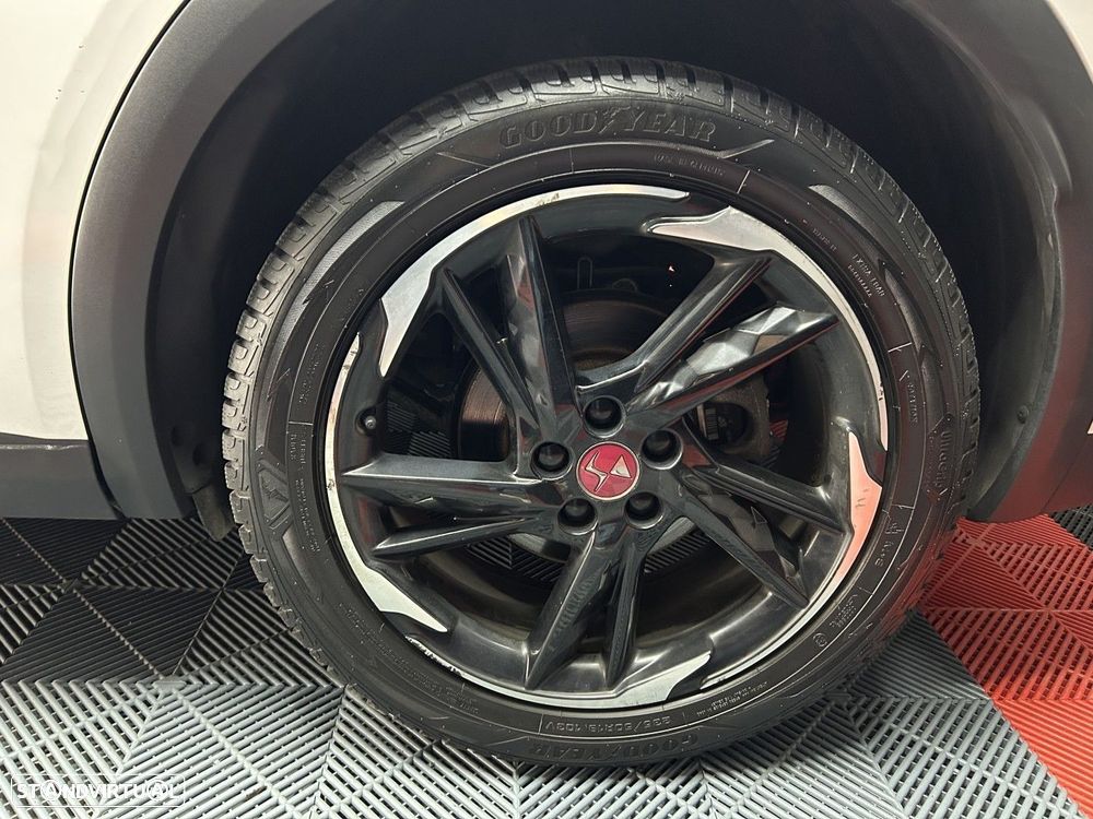 DS DS7 Crossback - 17