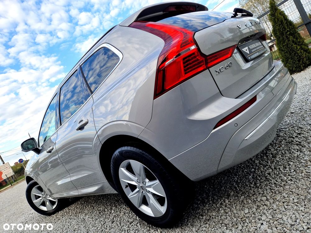 Volvo XC 60 B4 D Plus Bright - 33